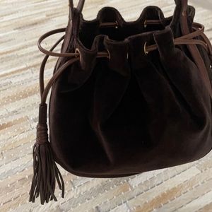 Velvet small bag never been used